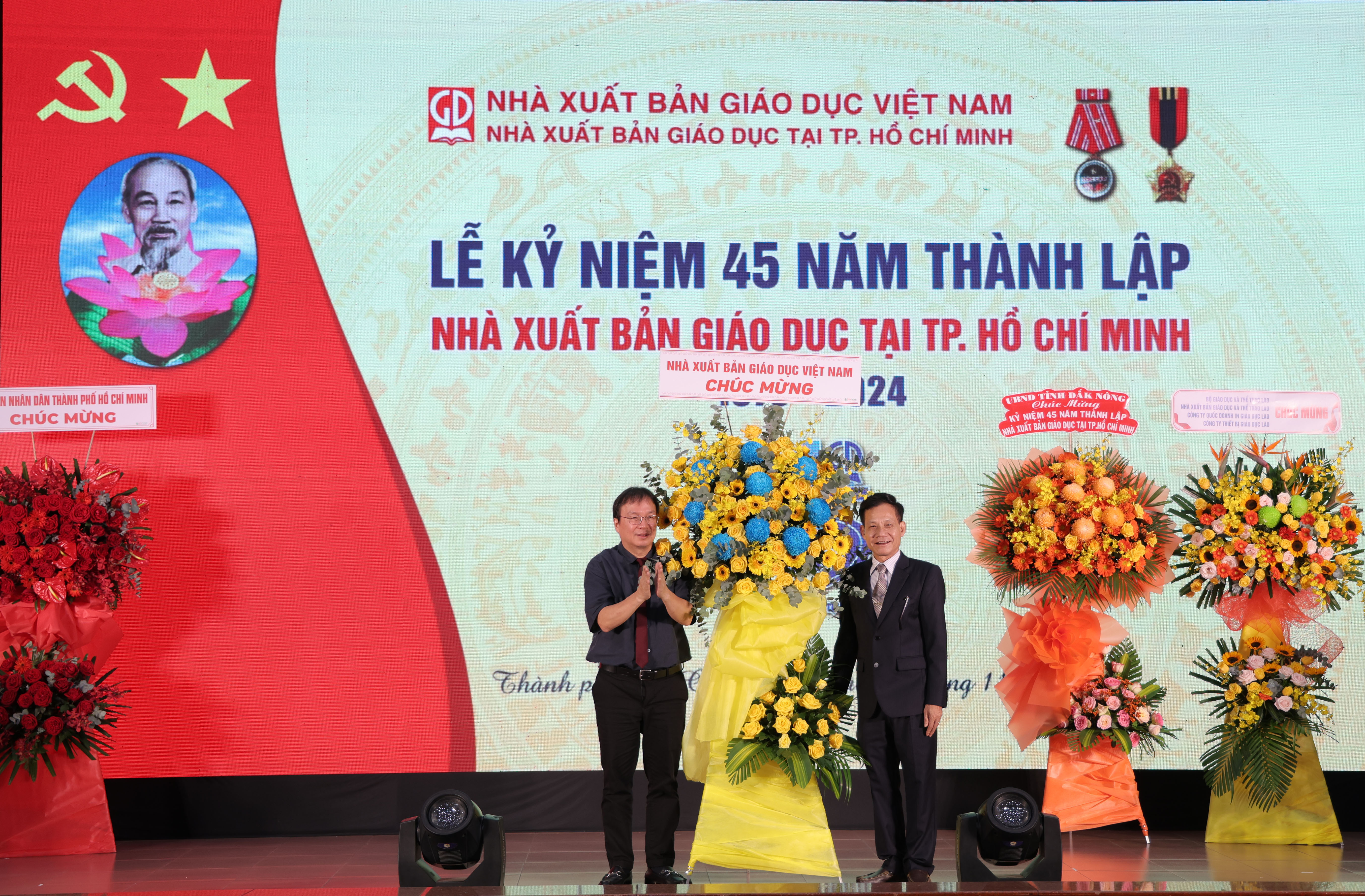 Kỉ niệm 45 năm thành lập Nhà xuất bản Giáo dục tại TP. Hồ Chí Minh